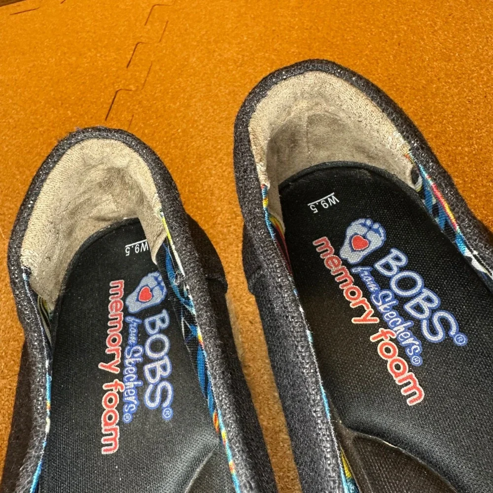 Skechers smoke free